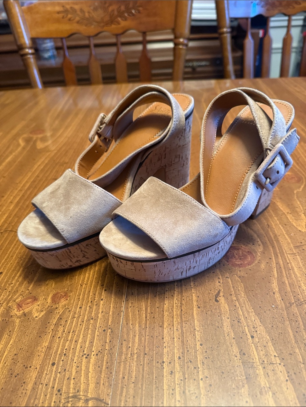 NIB Neutral Beige Platform Sandals